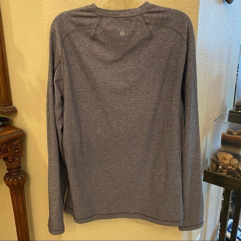 LULULEMON Men Gray Long Sleeve Top Size S/M - Picture 4 of 5